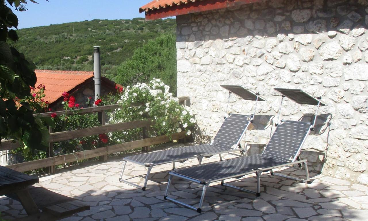 Stone House In A Quiet Landscape, Leonidion Villa Bagian luar foto